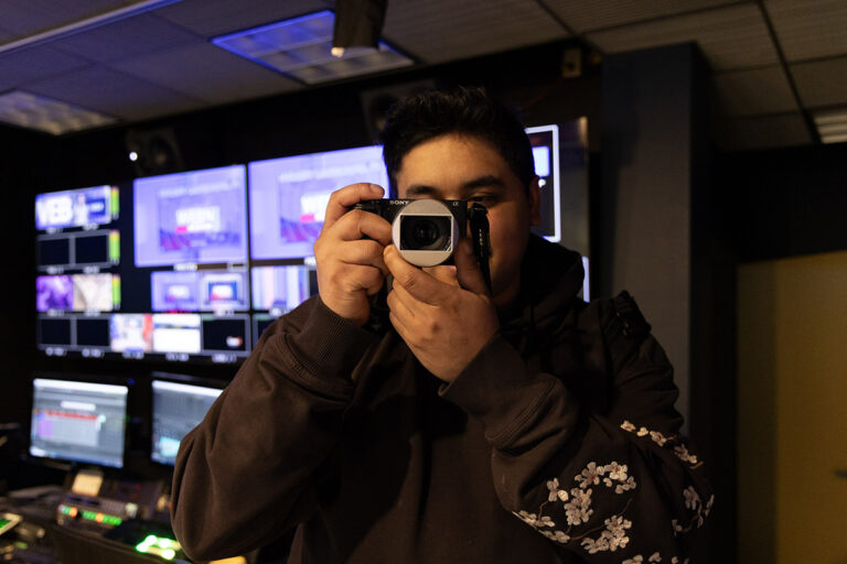 Building Your Own Major: Quinones ’27 Blends Photojournalism with Path to Law School 
